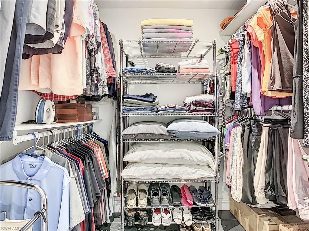 MONTEGO MANOR - Residential