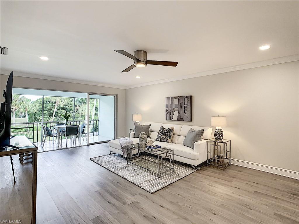 MONTEGO MANOR - Residential