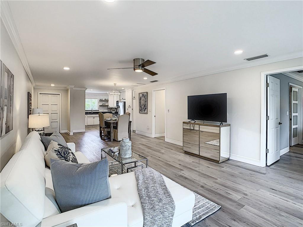 MONTEGO MANOR - Residential