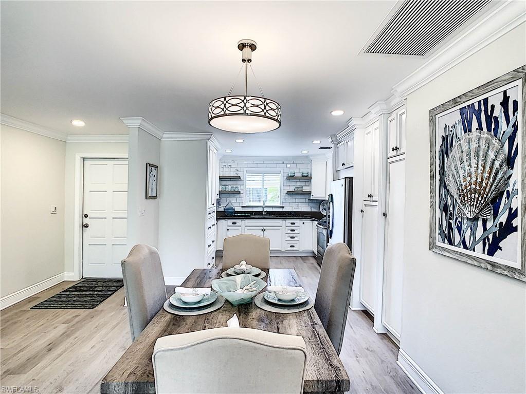 MONTEGO MANOR - Residential