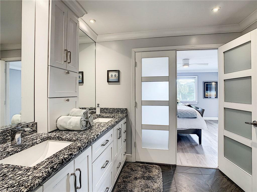 MONTEGO MANOR - Residential