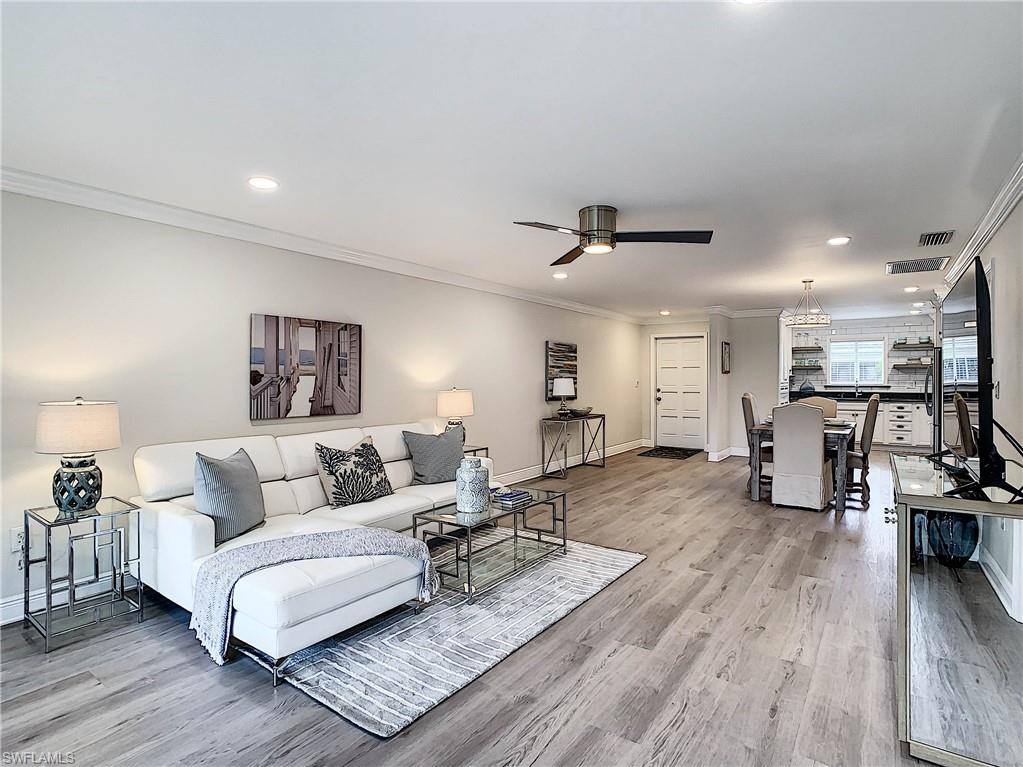 MONTEGO MANOR - Residential