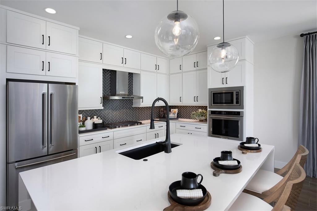 WATERVIEW LANDING - Residential