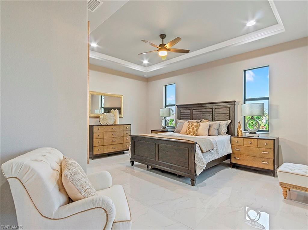 WINDWARD ISLE - Residential