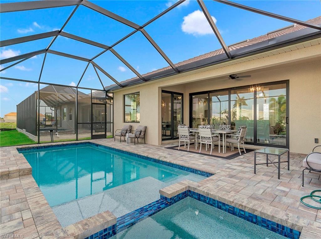 WINDWARD ISLE - Residential