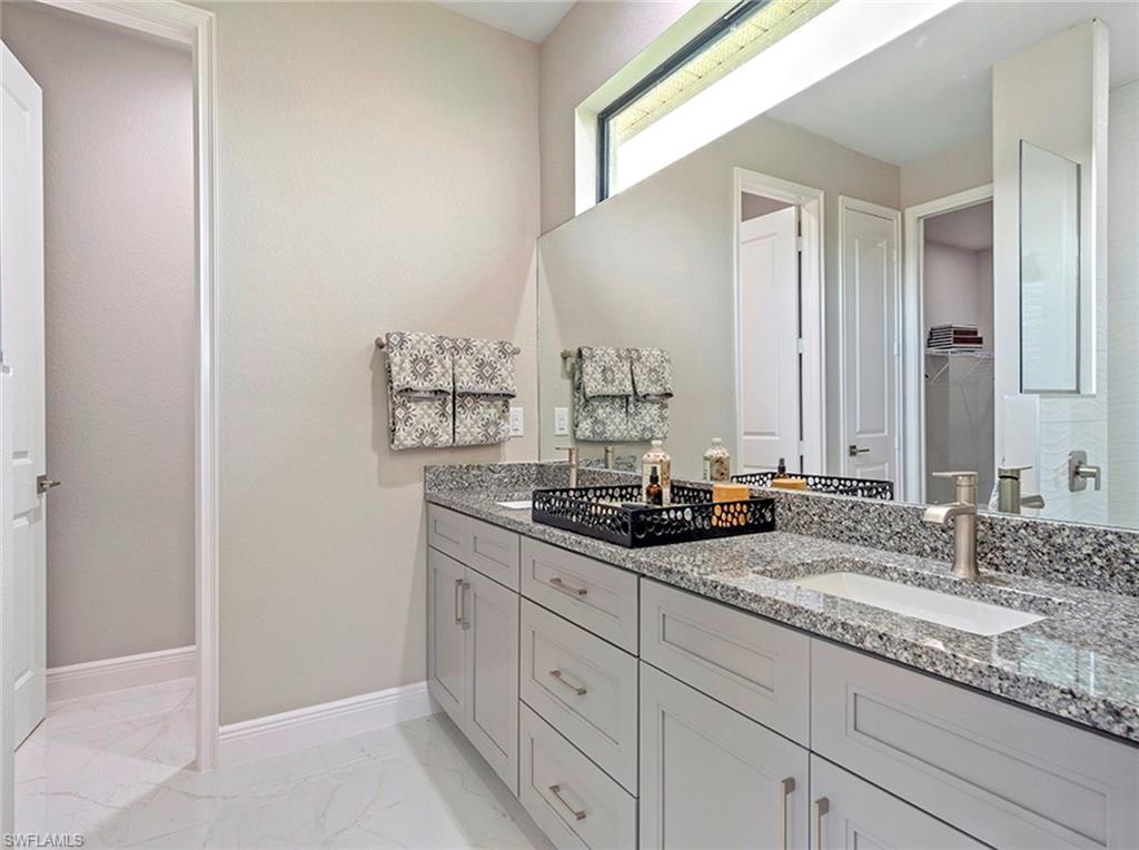 WINDWARD ISLE - Residential