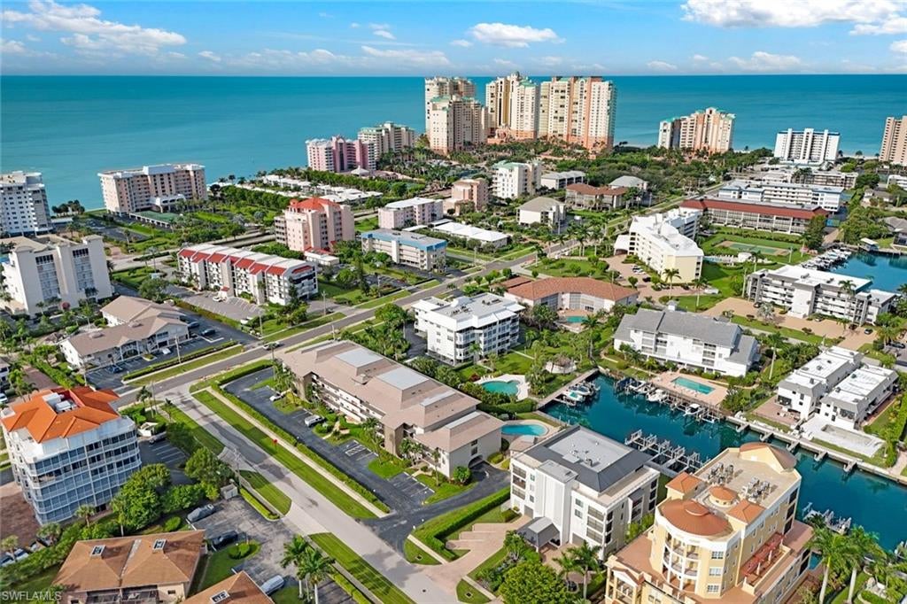 910 Panama CT 302