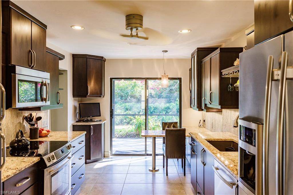 BEACHWALK HOMES - Residential