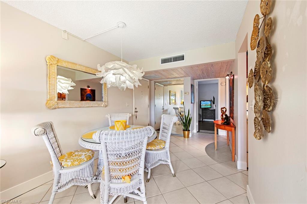 FOREST LAKES - Residential Lease