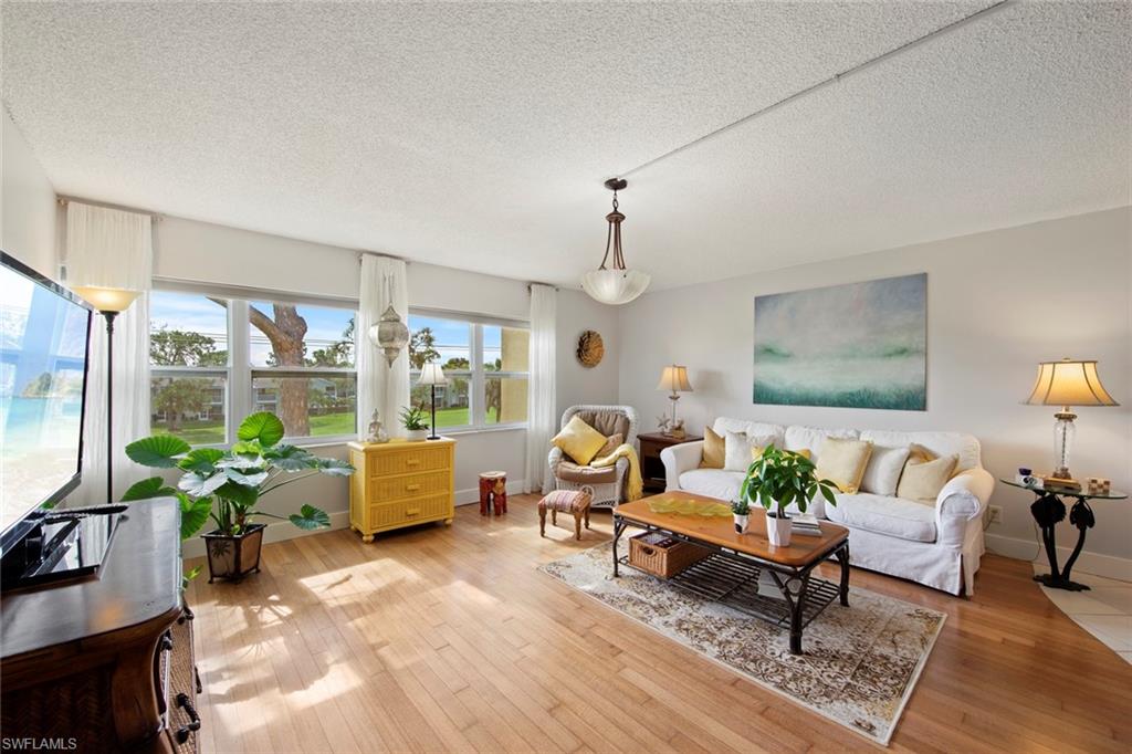 FOREST LAKES - Residential Lease