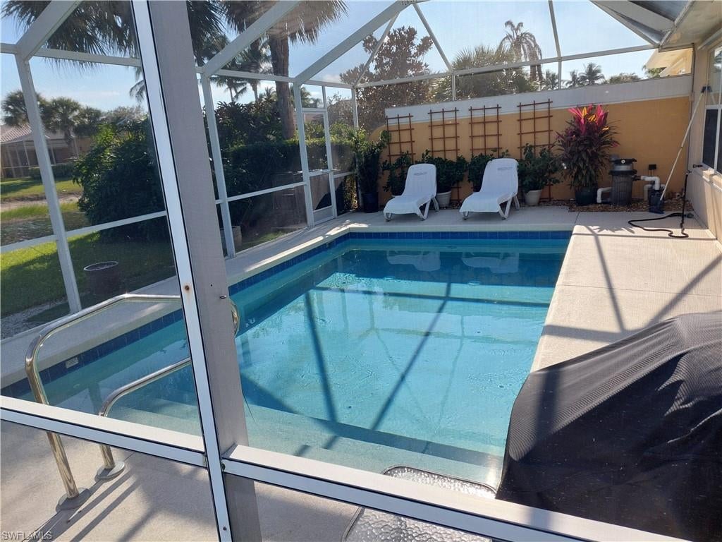 7450 EMILIA LN