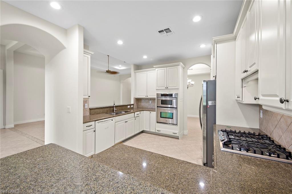 BELLE LAGO - Residential