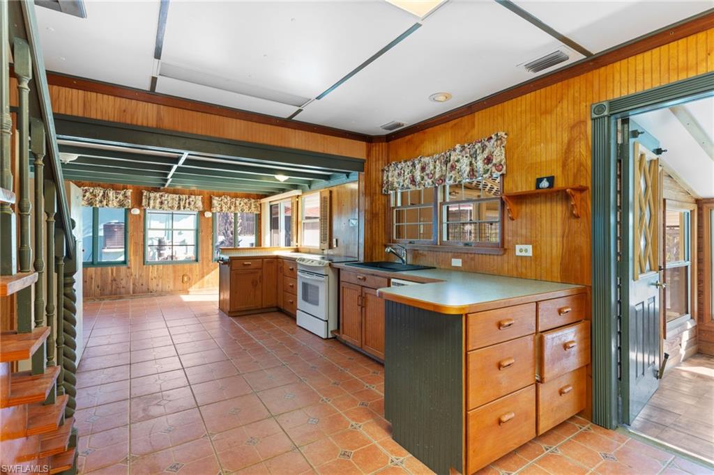 TURNER OAK HILL ESTATES - Residential