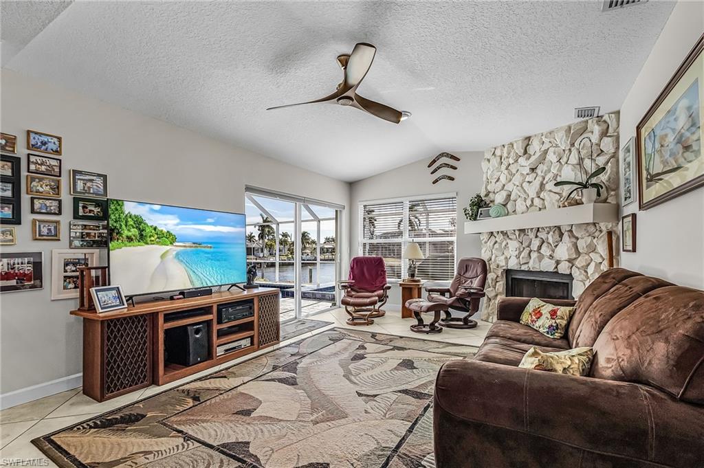 PUNTA GORDA ISLES - Residential