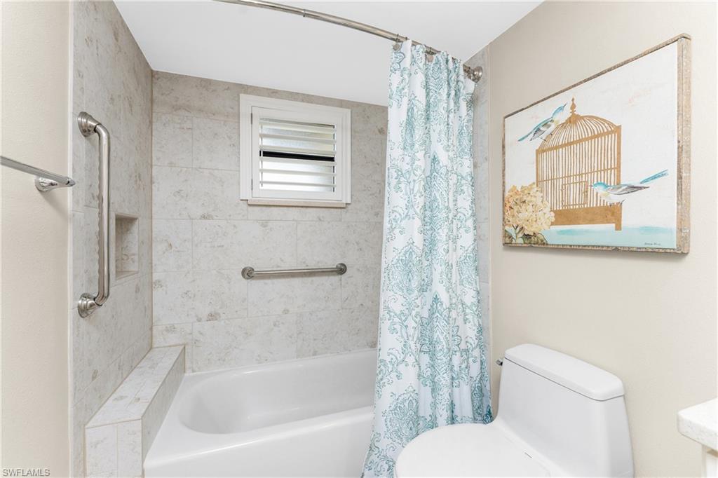 COMMODORE CLUB - Residential