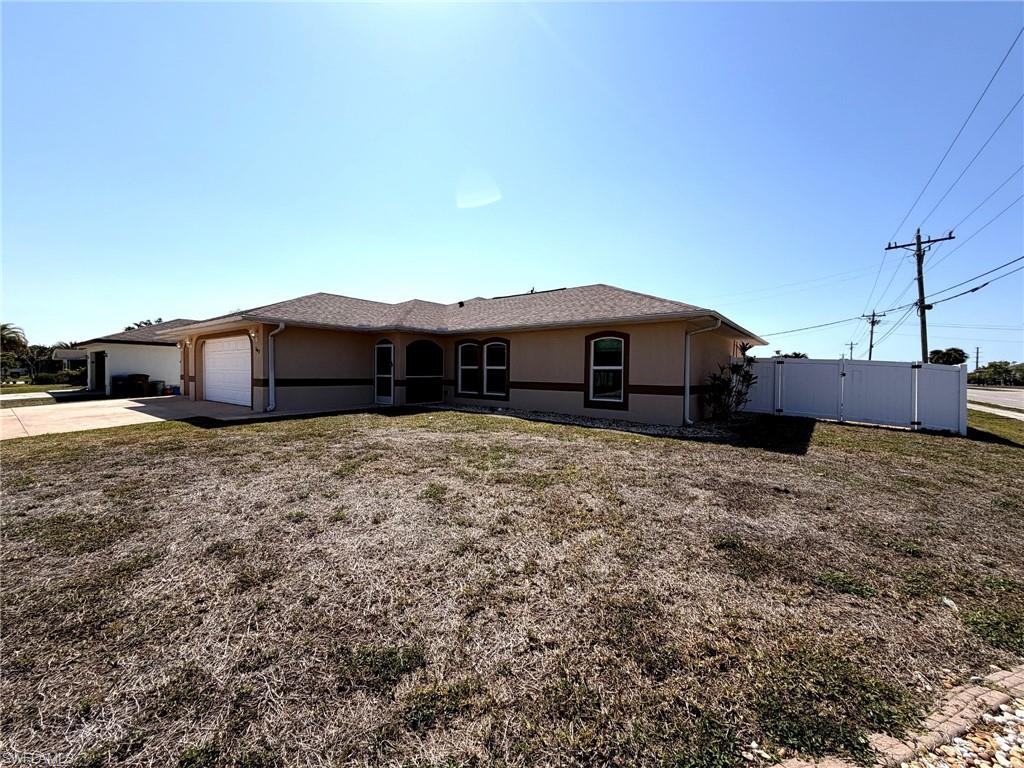 CAPE CORAL - Residential