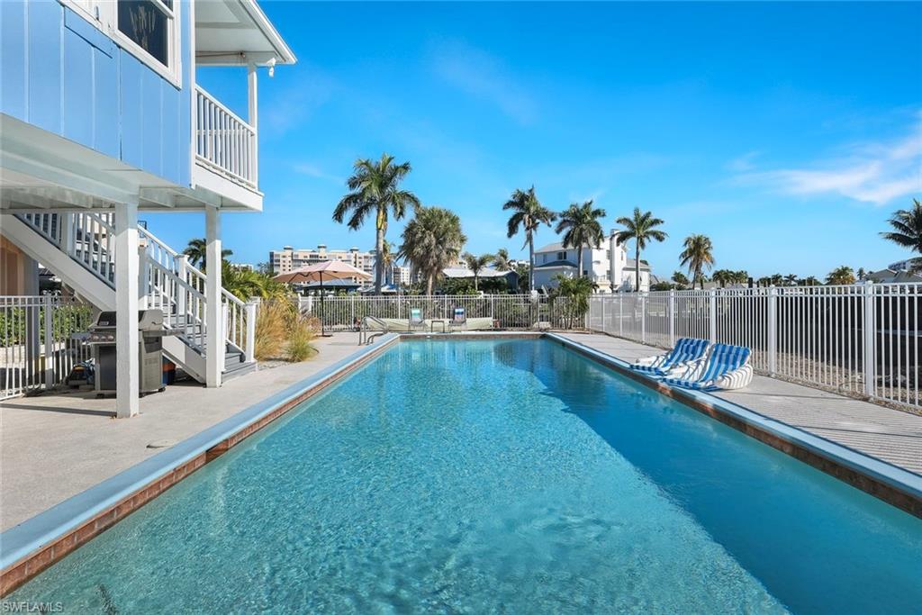 LAGUNA SHORES - Residential