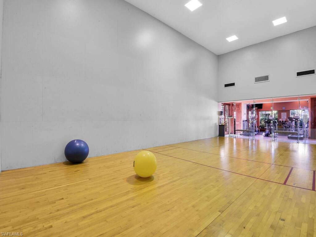 THE ENCLAVE AT NAPLES - Residential