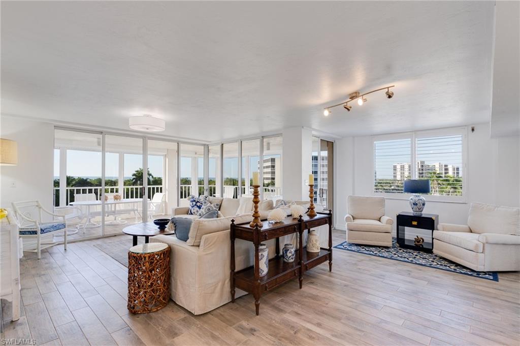 VANDERBILT LANDINGS - Residential Lease