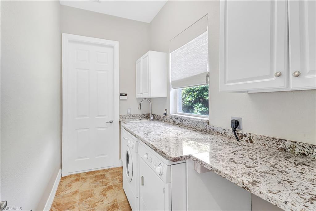 WILSHIRE LAKES - Residential