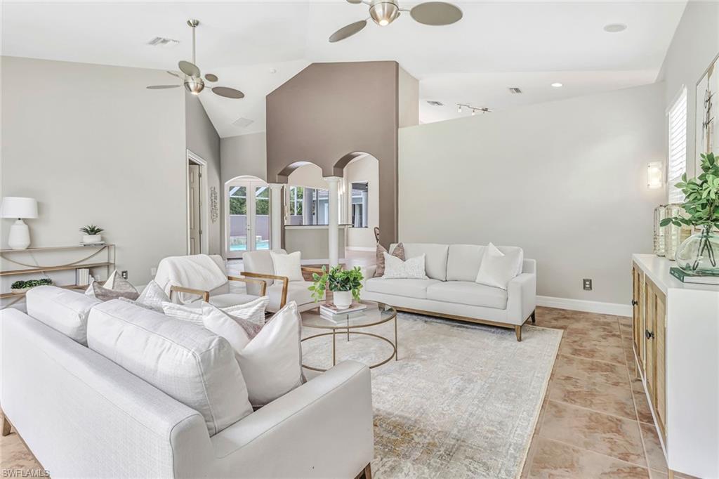 WILSHIRE LAKES - Residential