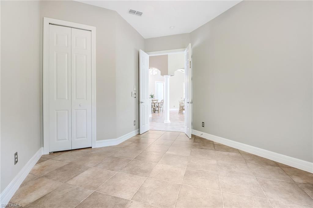 WILSHIRE LAKES - Residential