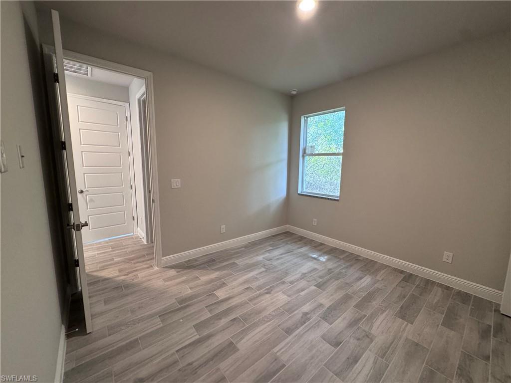 BANYAN VILLAGE - Residential Lease