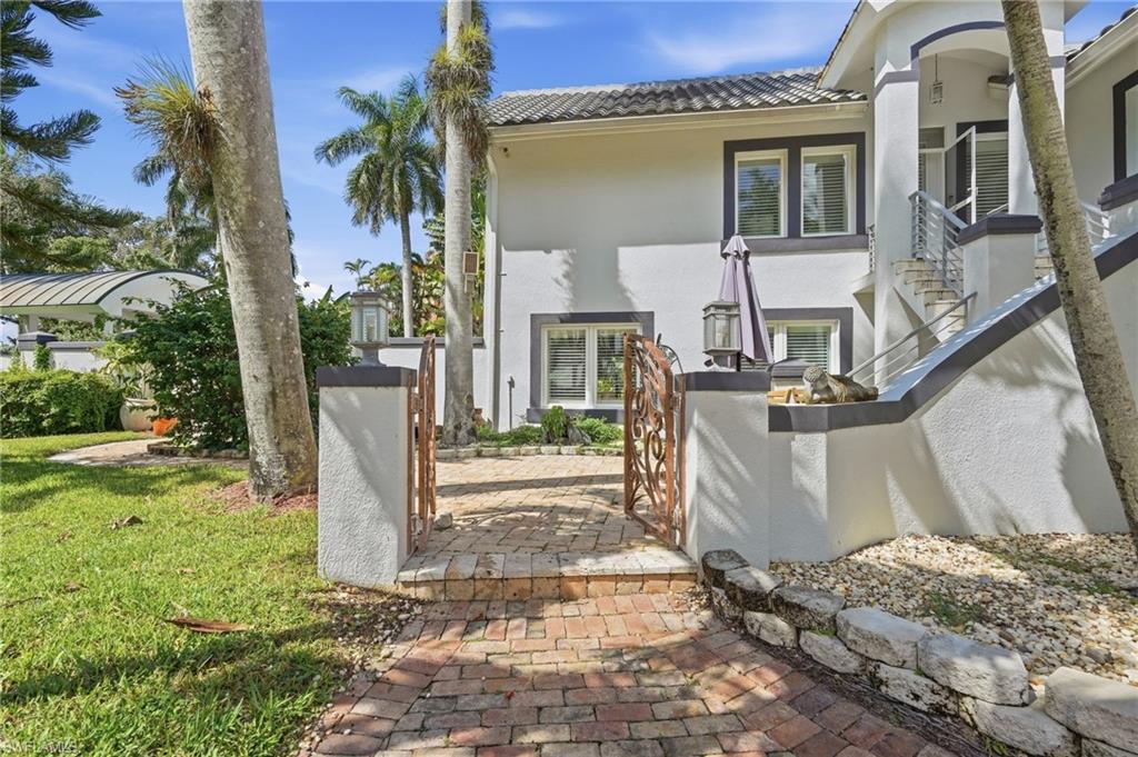 1205 Caloosa DR