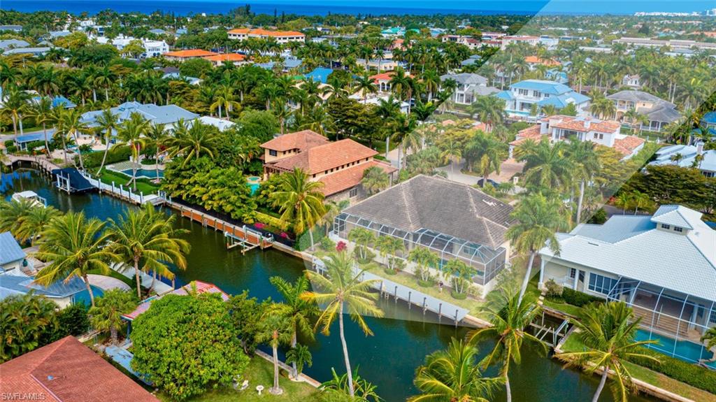 AQUALANE SHORES - Residential