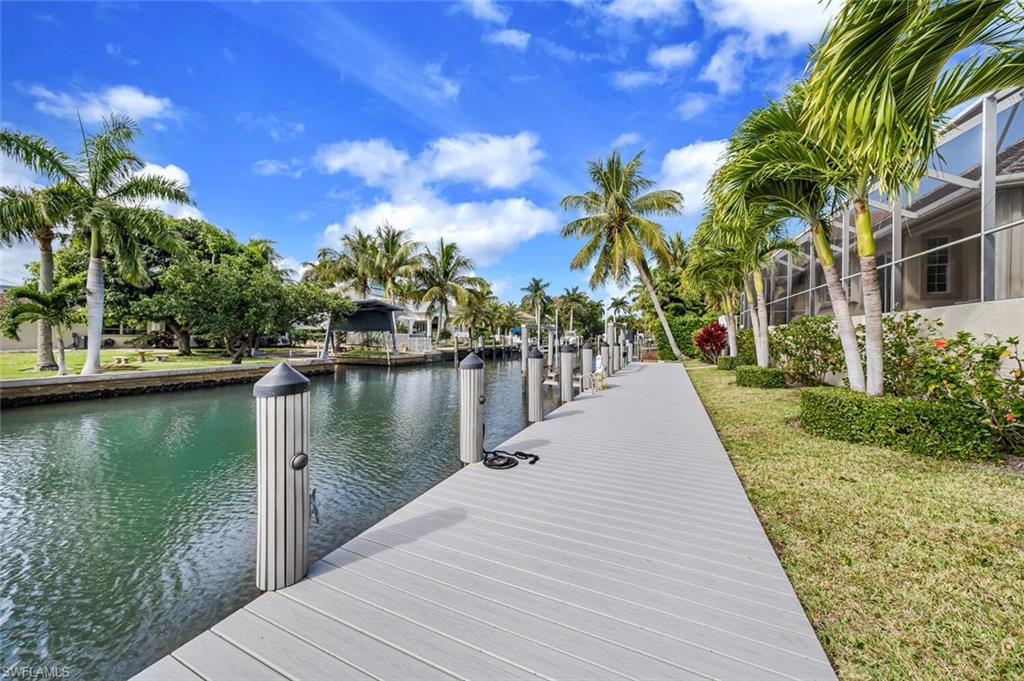 AQUALANE SHORES - Residential