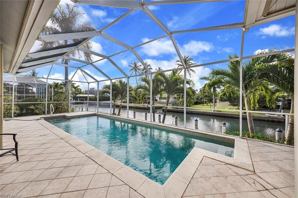 AQUALANE SHORES - Residential