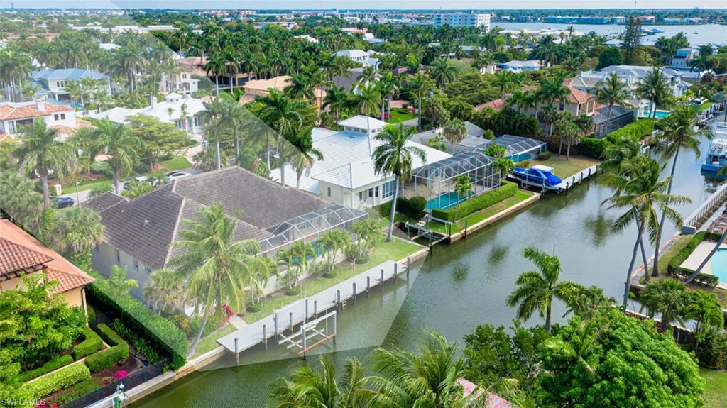 AQUALANE SHORES - Residential