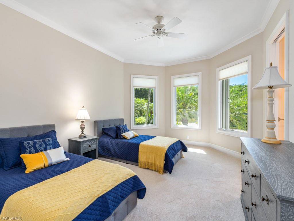 BAY WOODS - Residential