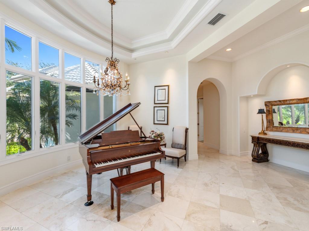 BAY WOODS - Residential