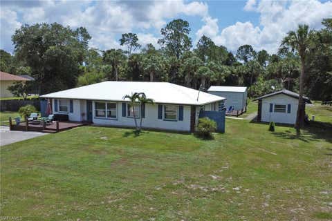 Photo of 640 27th ST SW, NAPLES, FL 34117 (MLS # 226023517)