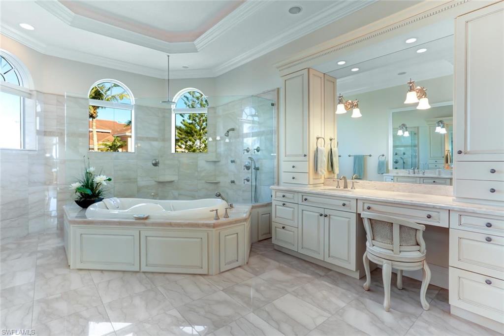 CAROLANDS - Residential