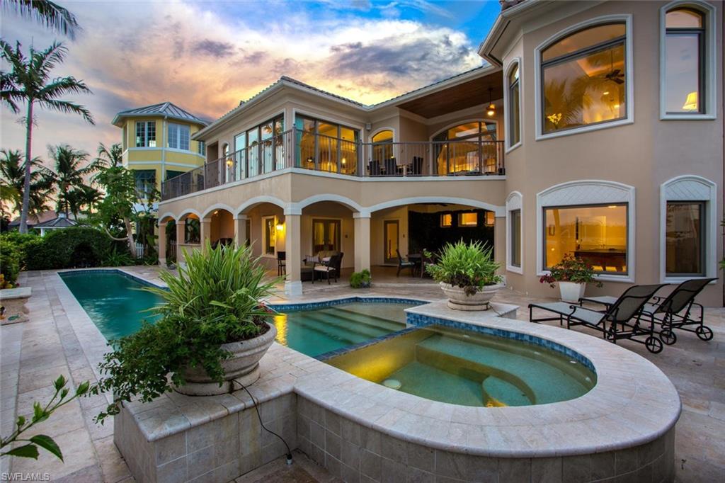 CAROLANDS - Residential