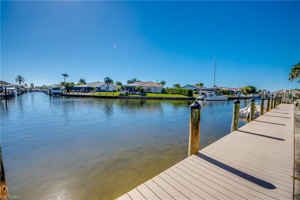 VILLA DE VERN CONDO - Residential