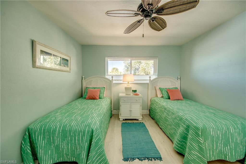 VILLA DE VERN CONDO - Residential