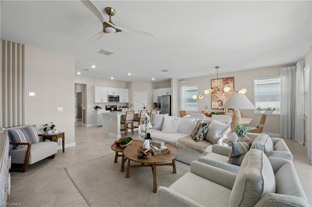 COUNTRY CLUB - Residential