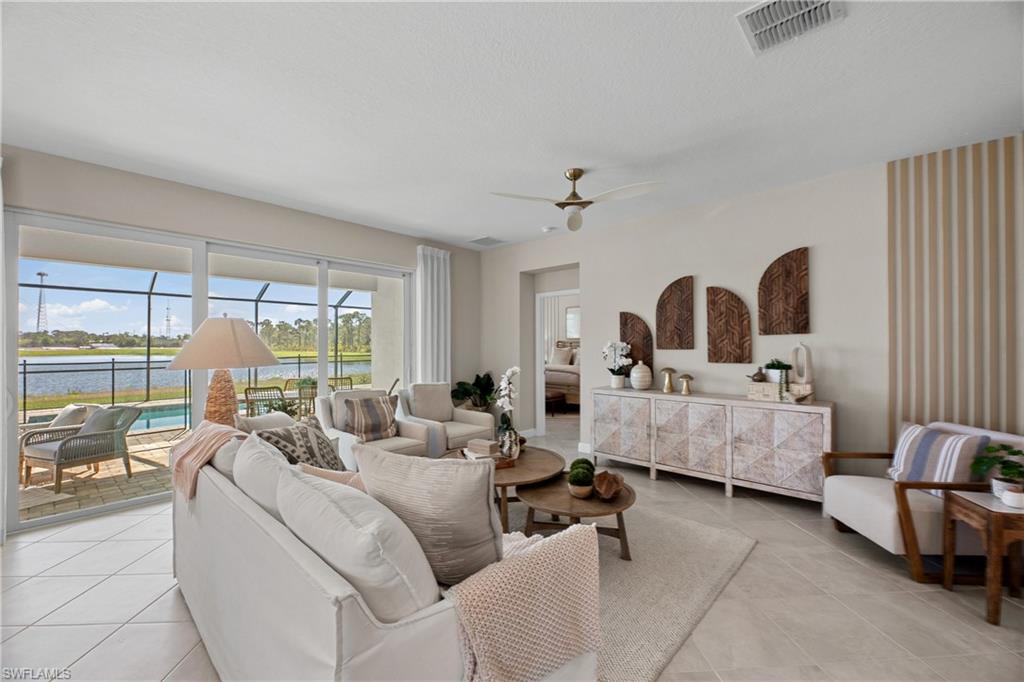 COUNTRY CLUB - Residential