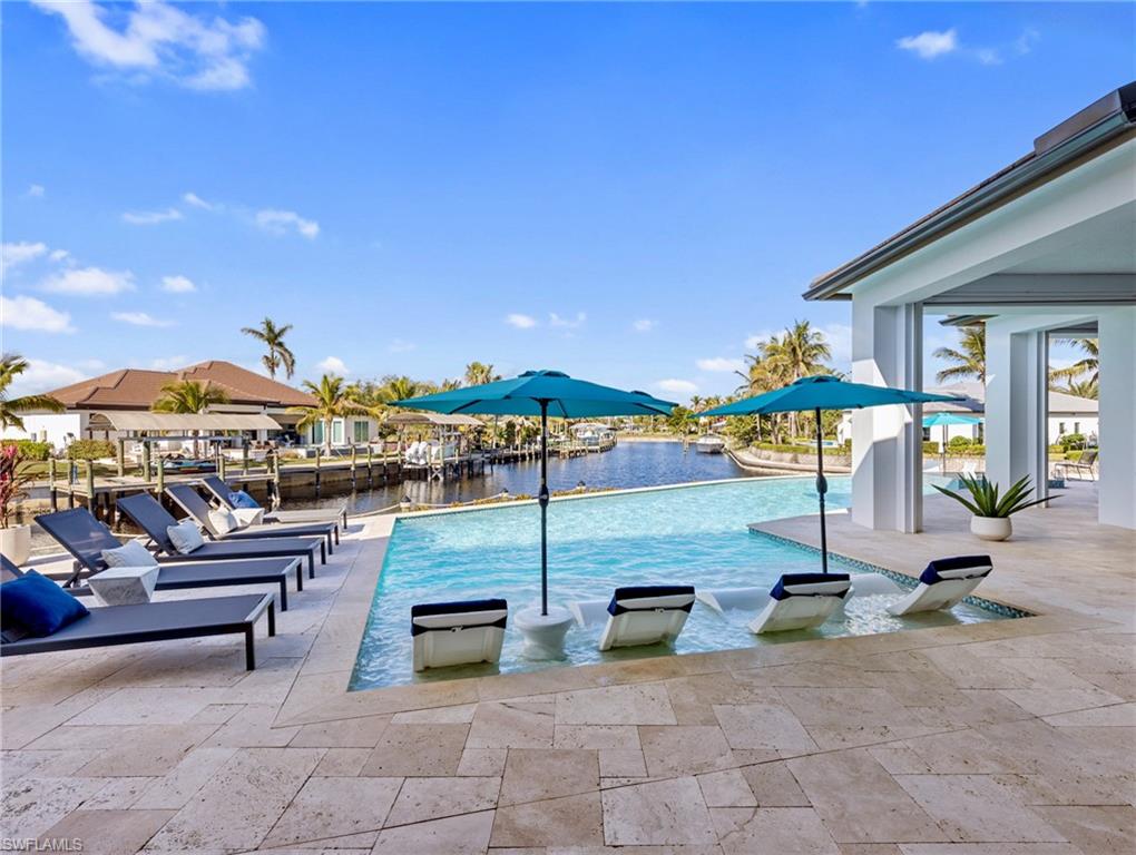 TOWN AND RIVER - Residential