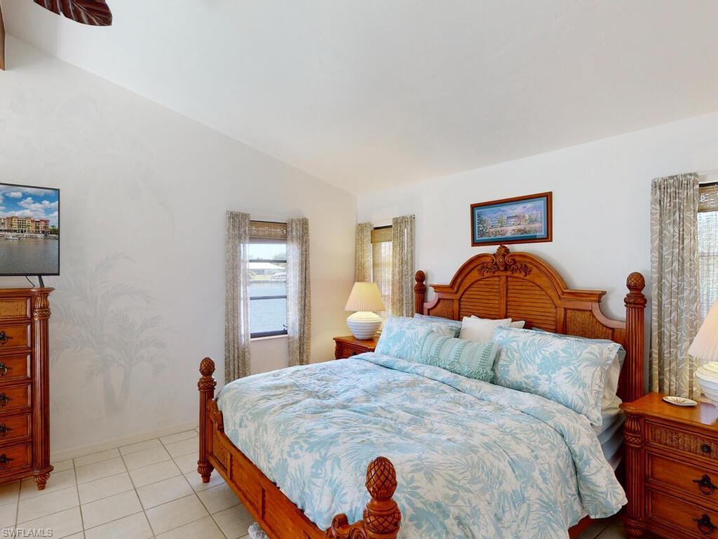 PORT OF THE ISLANDS - Residential