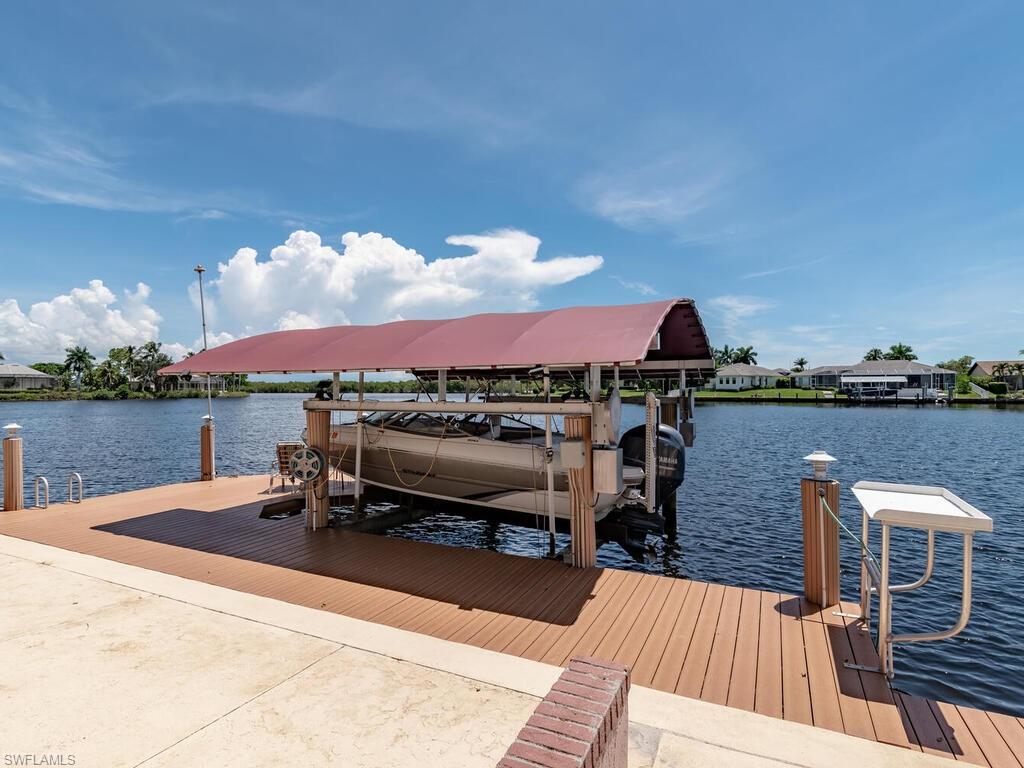 PORT OF THE ISLANDS - Residential