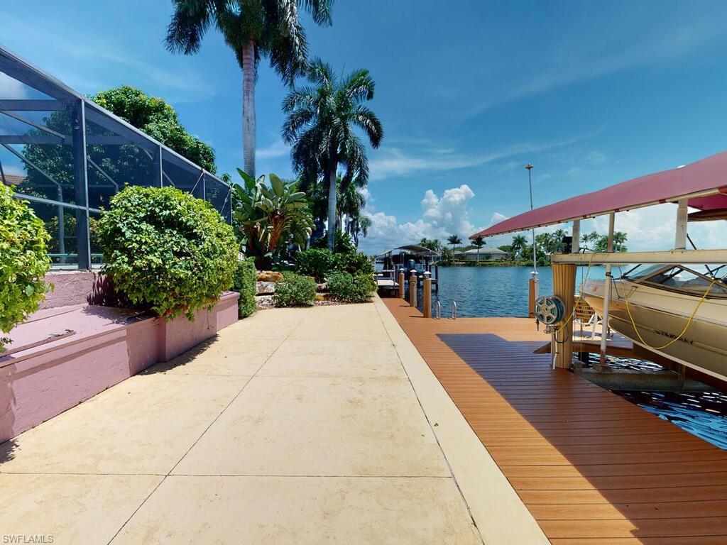 PORT OF THE ISLANDS - Residential