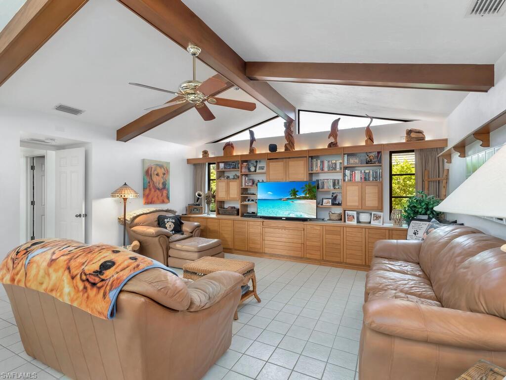 PORT OF THE ISLANDS - Residential