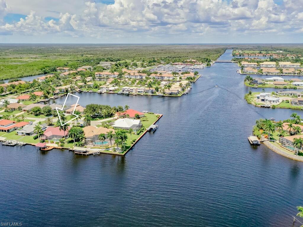 PORT OF THE ISLANDS - Residential