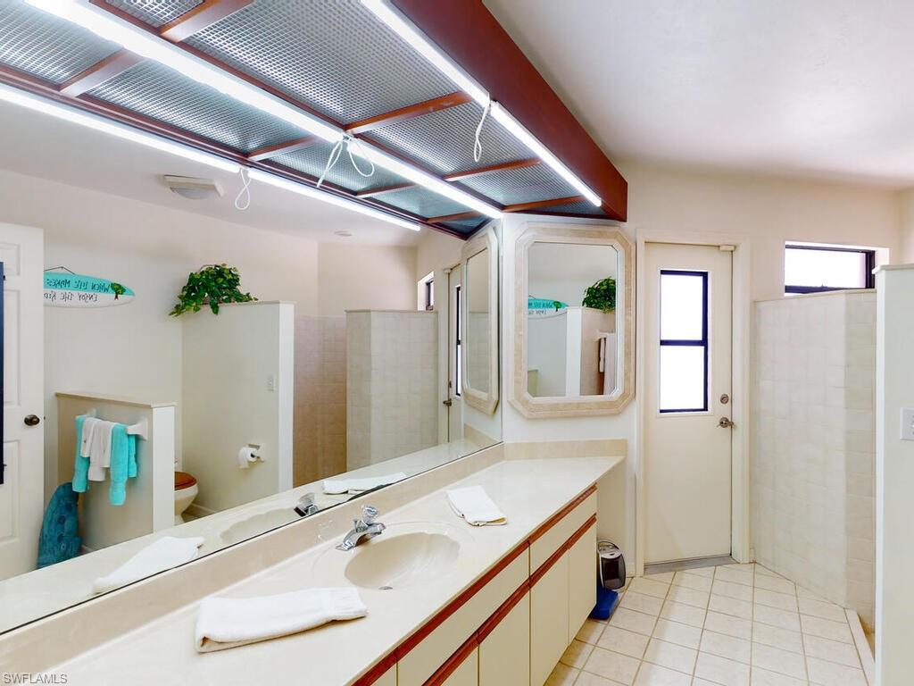 PORT OF THE ISLANDS - Residential