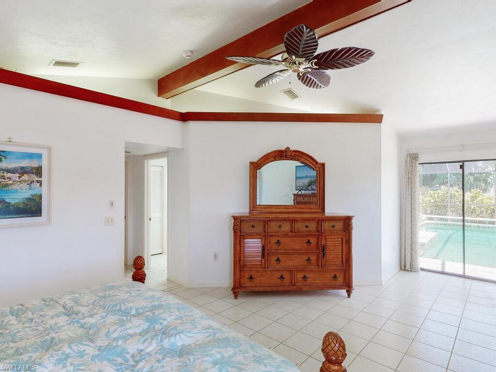 PORT OF THE ISLANDS - Residential