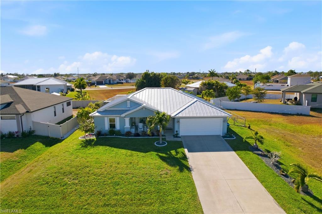 CAPE CORAL - Residential